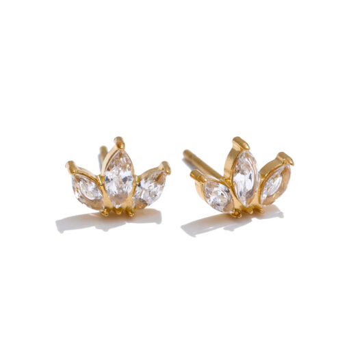 Flower Small Stud Earrings Gold